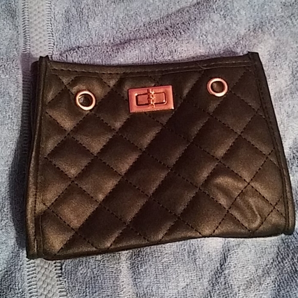 Accessories - Black purse
